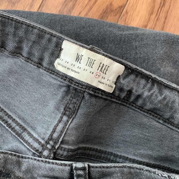 FREE PEOPLE JEANS Grey with Black Embroidery and relaxed boyfriend fit - Picture 6 of 6